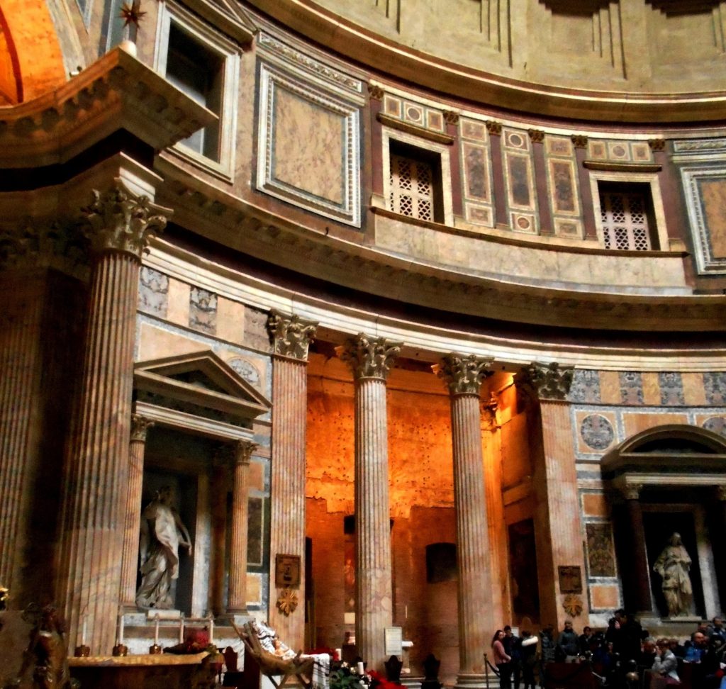 pantheon interno