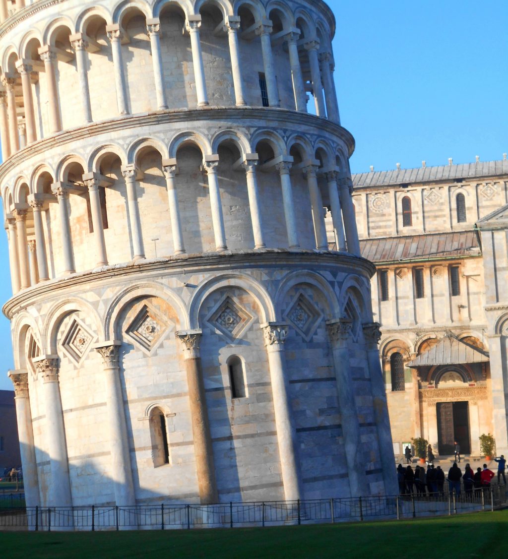 Torre di Pisa, base