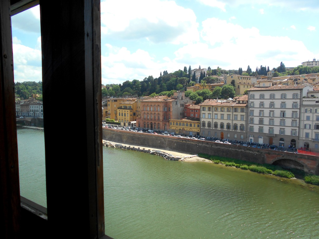 Il fiume Arno dal Museo degli Uffizi
