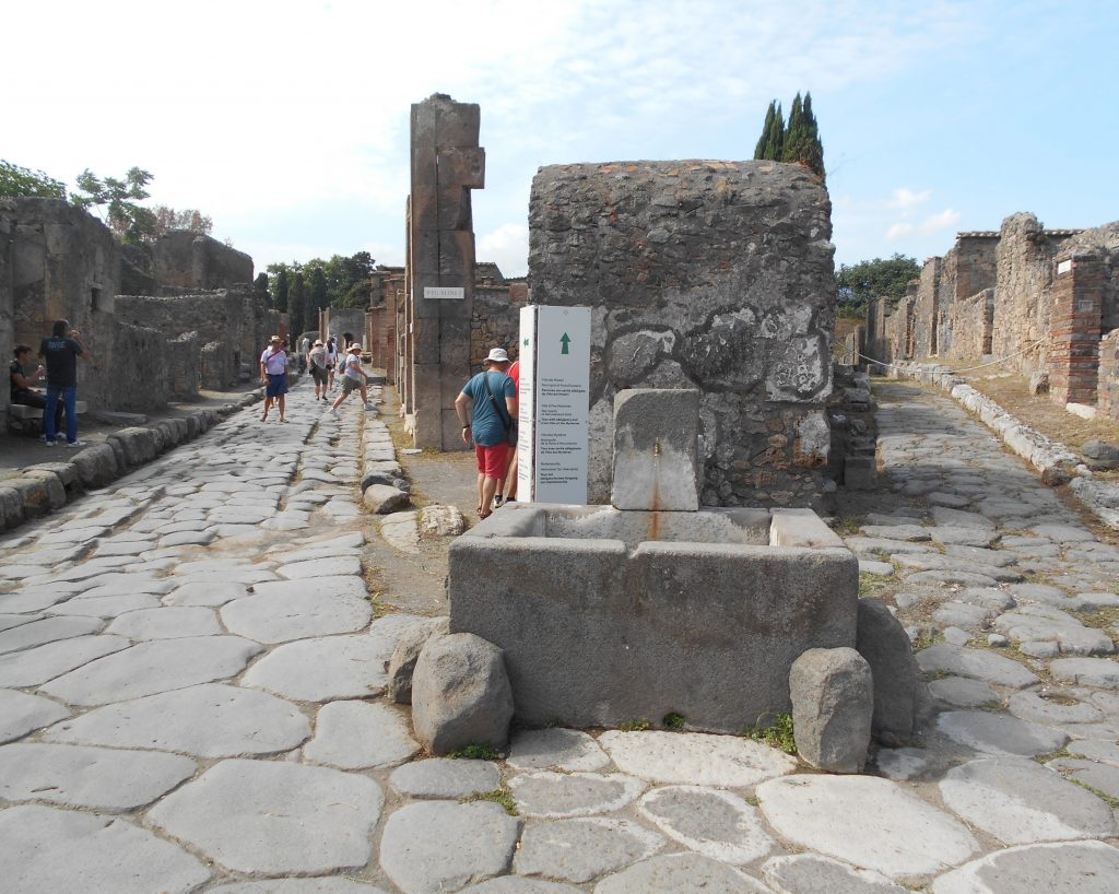 via consolare, pompei antica