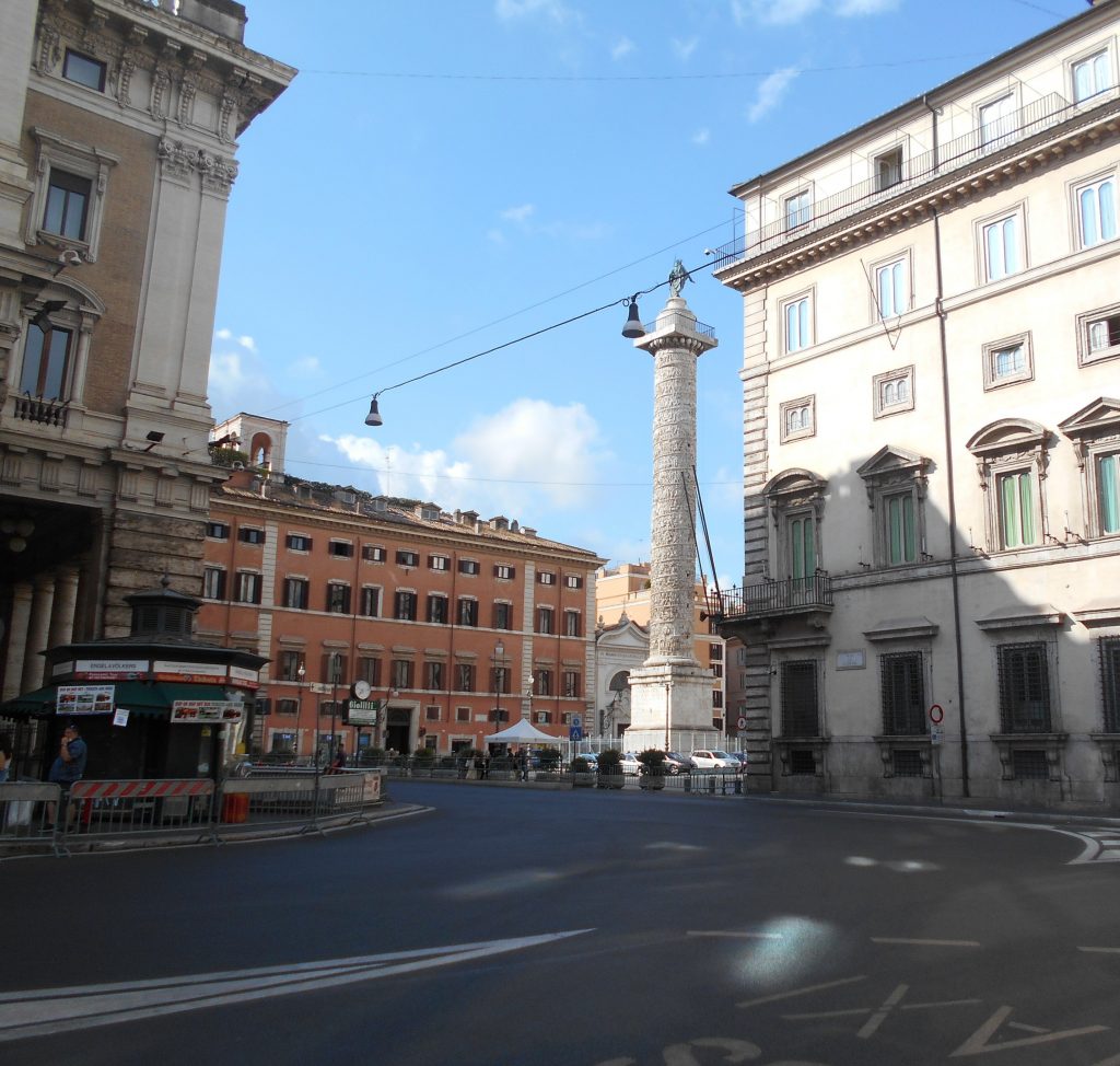 Colonna Traiana, Via del Corso, Roma
