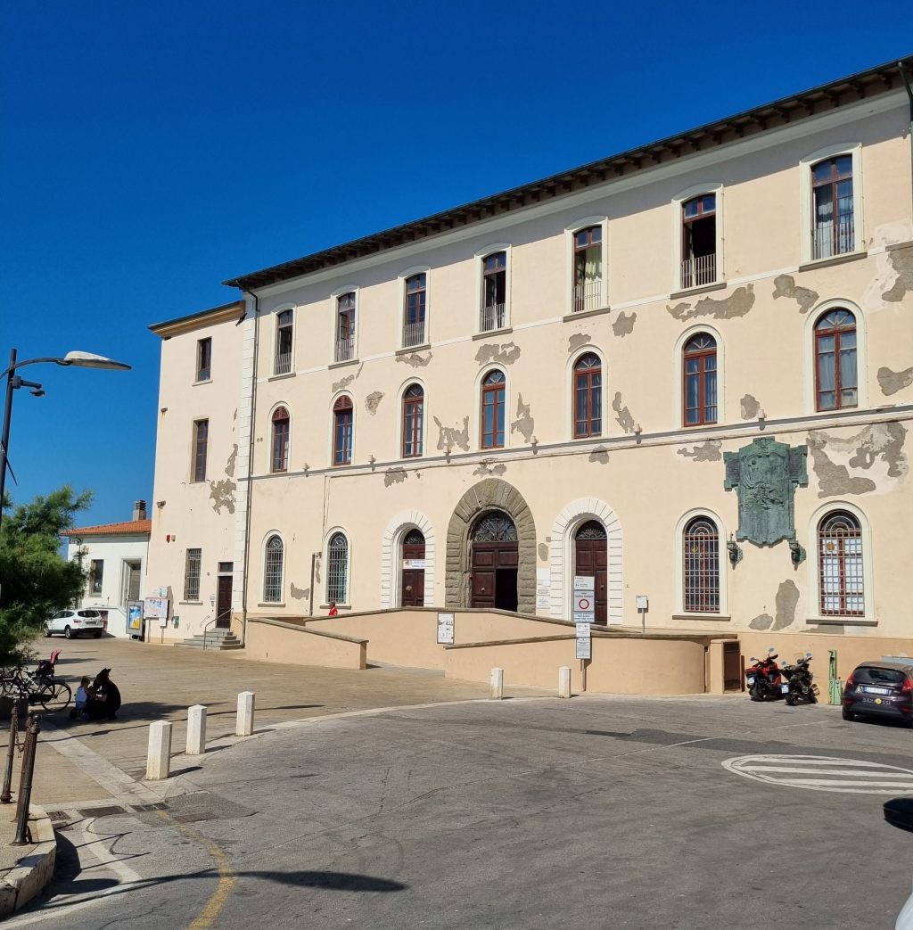 palazzo appiano piombino