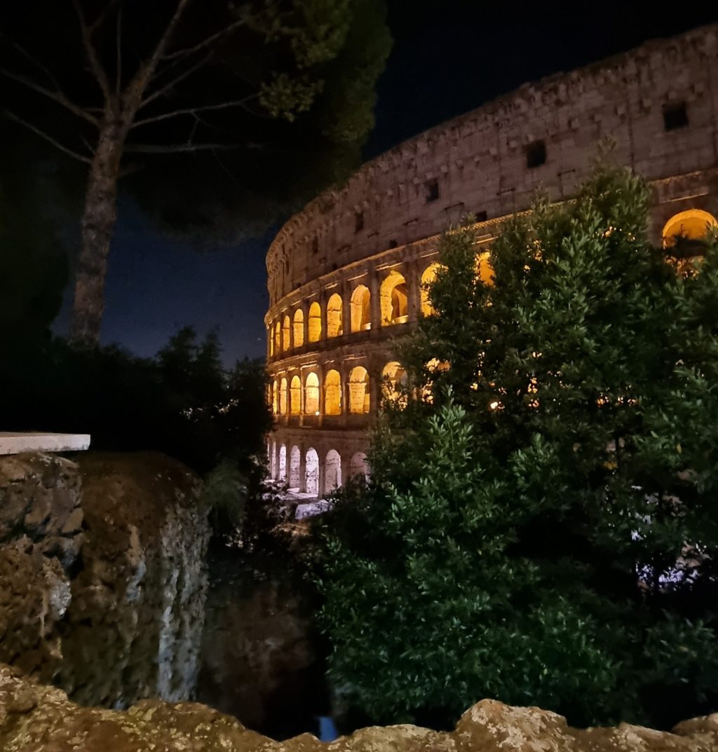 colosseo di notte