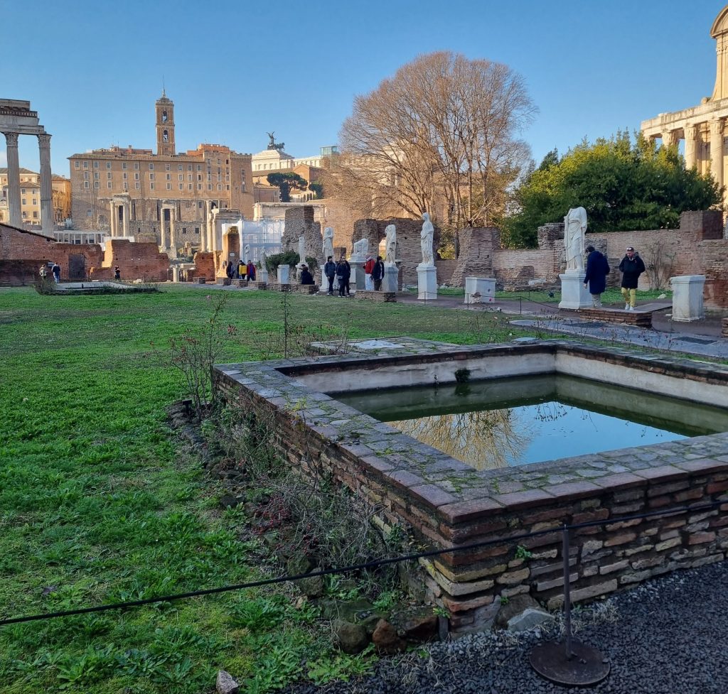 casa delle vestali, fori imperiali